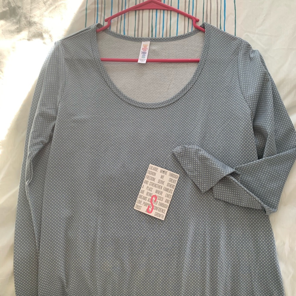 NWT Small Lynnae- Lularoe